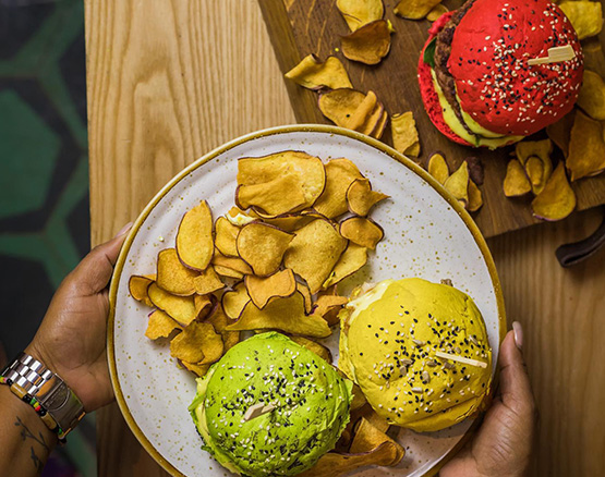 Hamburger vegan, clássico ou de frango grelhado