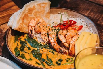 Caril de gambas em leite de côco. Perfeito neste frio!